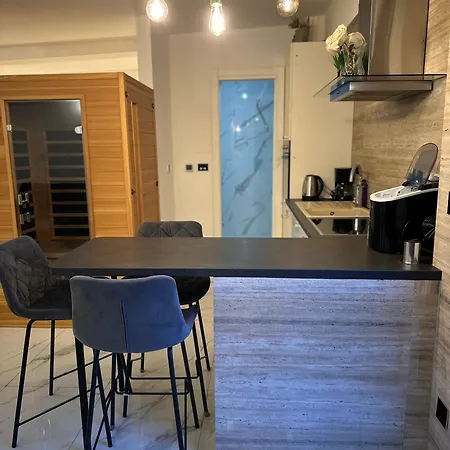 شقة Stunning View With Pool