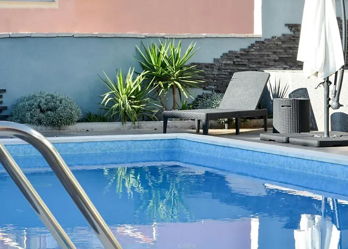 Apartment Stunning View With Pool Trogir