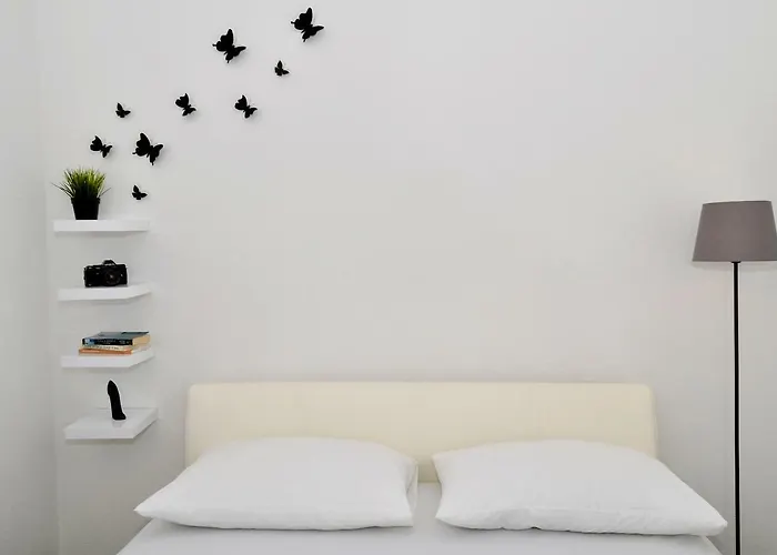 Apartment Stunning View With Pool *