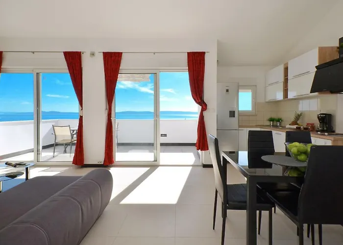 Stunning View With Pool Apartment *