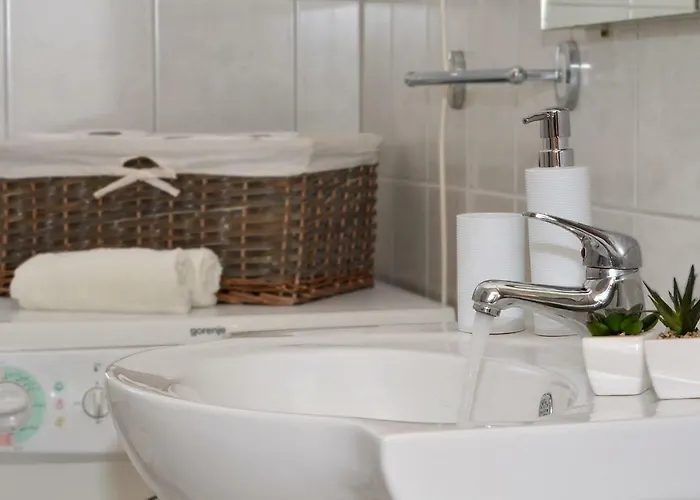 Stunning View With Pool Appartement