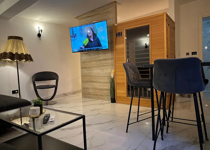 Stunning View With Pool 公寓 *