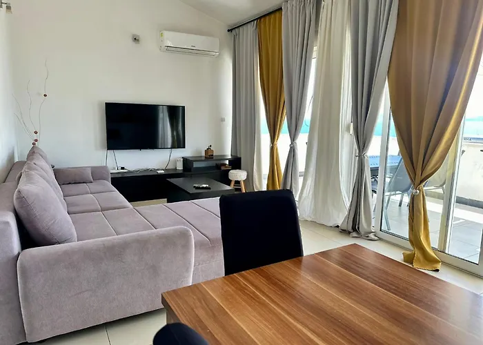 Stunning View With Pool